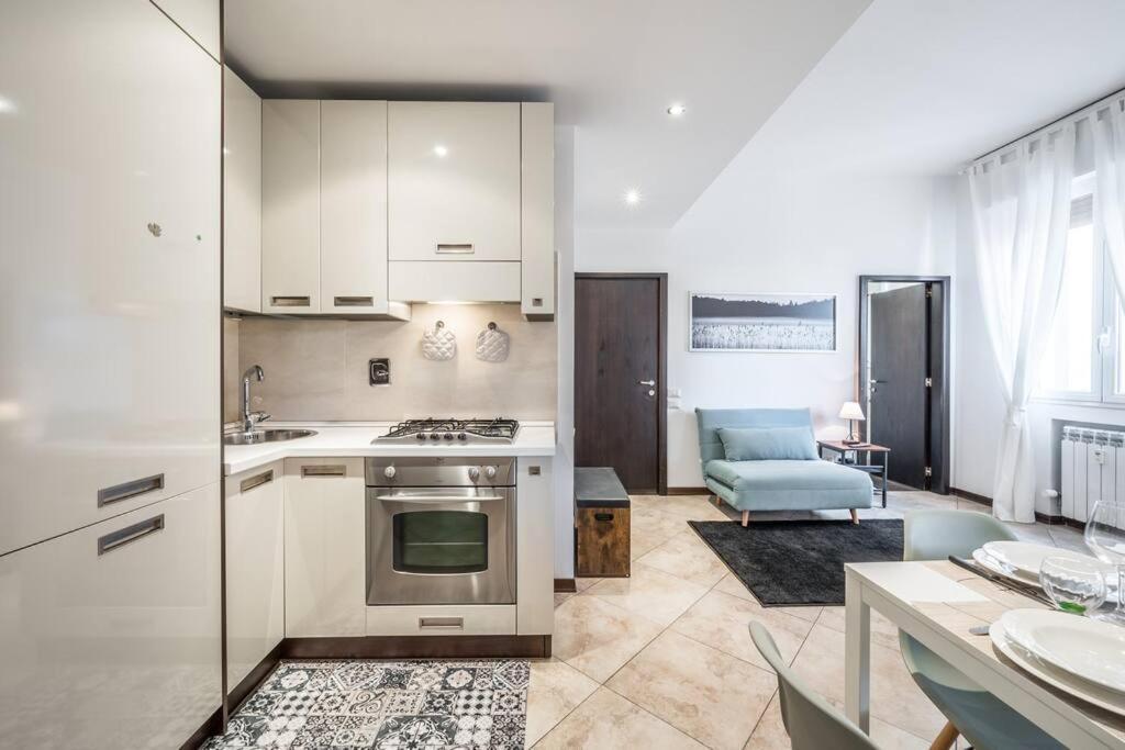 Apartament Sotto Le Due Torri 5* Bolonia Zewnętrze zdjęcie