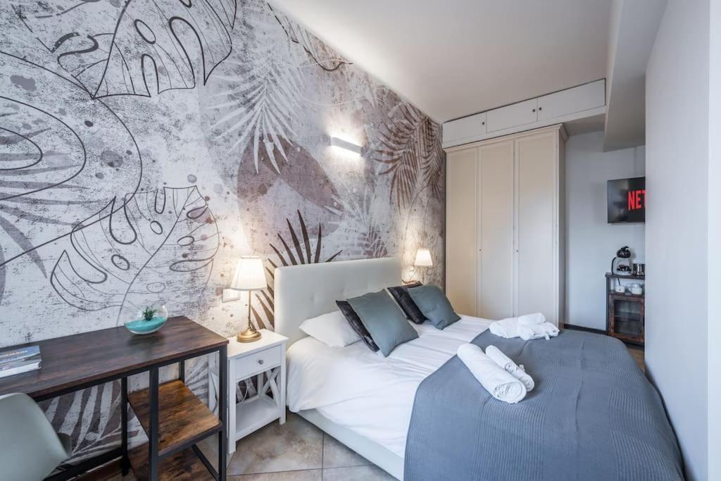 Apartament Sotto Le Due Torri 5* Bolonia Zewnętrze zdjęcie